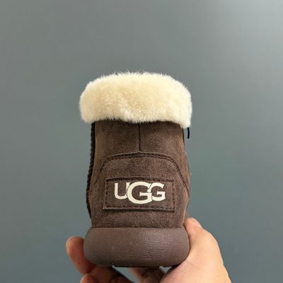 UGG Classic Mini Fluff BOOTS — 7