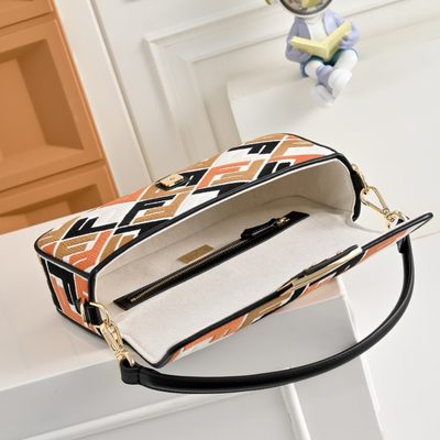 Fendi Baguette bag (T) — 9