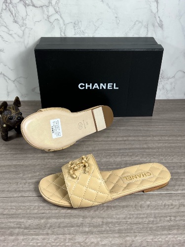 Chanel quilted lambskin slide sandals