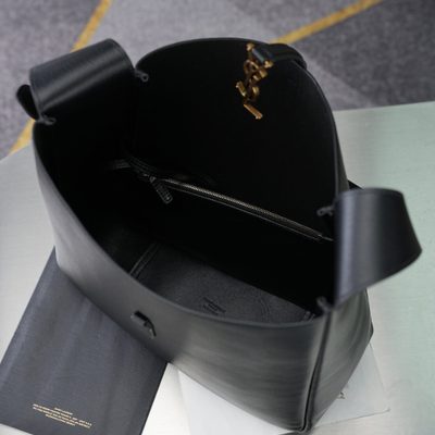Saint Laurent Le 5 À 7 Large Leather Shoulder Bag — 12