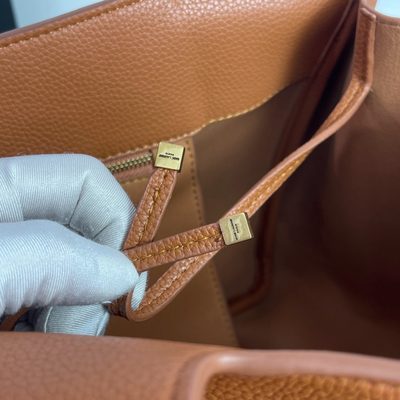 Saint Laurent Le 5 à 7 Bea tote bag — 9