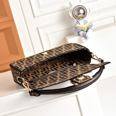 Fendi Baguette bag (T) — 9