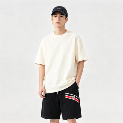 Moncler logo-appliquéd striped shorts — 3