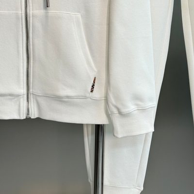 Burberry tracksuit — 8
