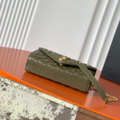Saint Laurent grey grain de poudre textured leather envelope chain bag — 4