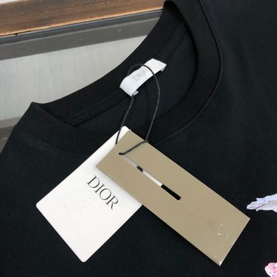 Dior x Hajime Sorayama Pre-Fall 2019 "Sexy Robot" graphic t-shirt — 4