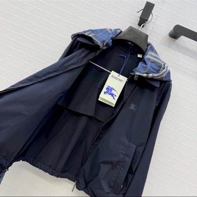 Burberry Cropped Newcott Hooded Jacket — 3