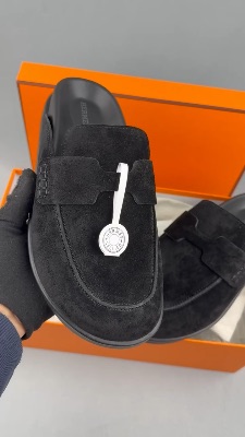 Hermès Go mules in black suede — 5