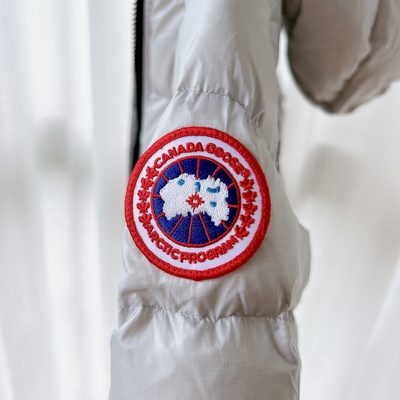 Canada Goose Kids' Crofton Hoody — 5