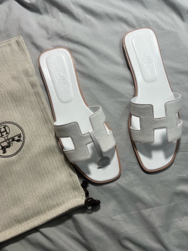 Hermès Oran sandals