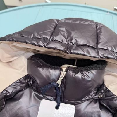 Moncler Enfant Yule Hooded Down Jacket — 5