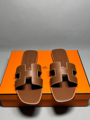 Hermès Oran sandals — 3