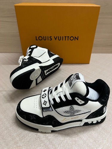 Louis Vuitton LV Trainer sneakers
