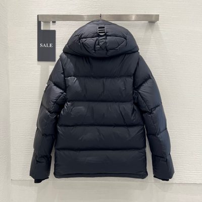 Burberry puffer jacket — 4