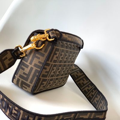Fendi Baguette bag (T) — 3