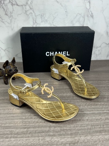Chanel gold leather thong sandals — 4