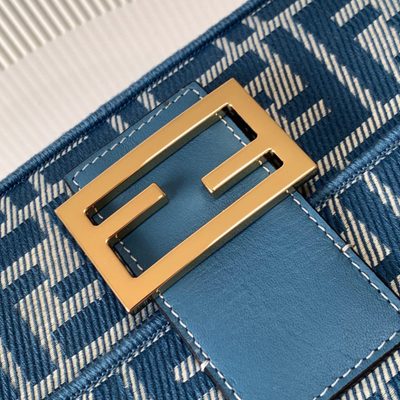 Fendi Baguette shoulder bag (T) — 9