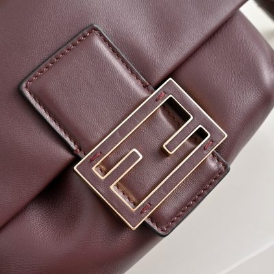 Fendi Mamma Baguette bag (T) — 3