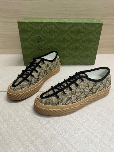 Gucci Maxi GG low-top sneakers — 3