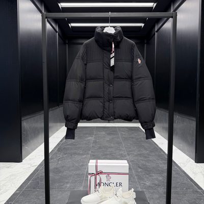 Moncler Grenoble Anglin Quilted Down Ski Jacket