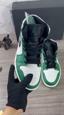 Nike Air Jordan 1 Mid SE Pine Green sneakers — 5