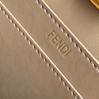 Fendi Peekaboo ISeeU handbag (T) — 7
