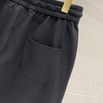 Gucci shorts — 9
