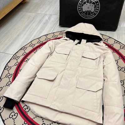 Canada Goose men's hooded parka with four — 7