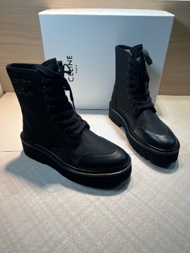 CELINE Bulky laced-up boots — 3