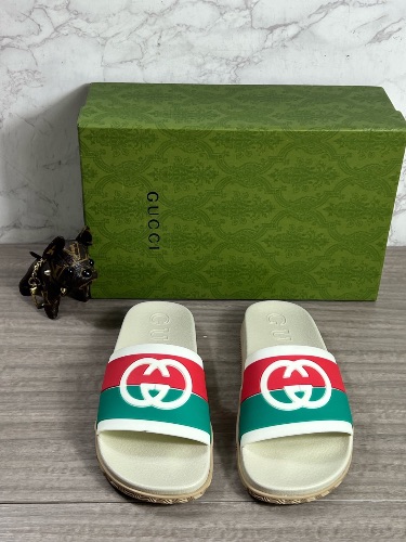 Gucci Ivory Rubber Interlocking G Slides — 3