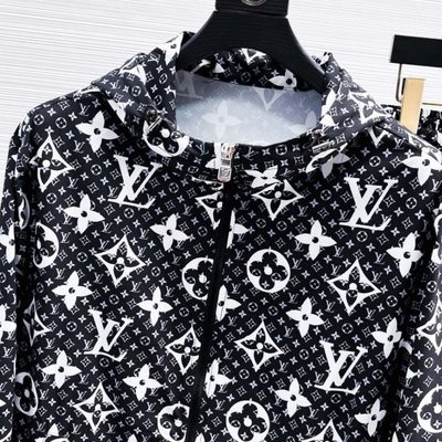 Louis Vuitton windbreaker and shorts set — 3