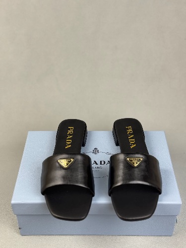 Prada slides In black — 3