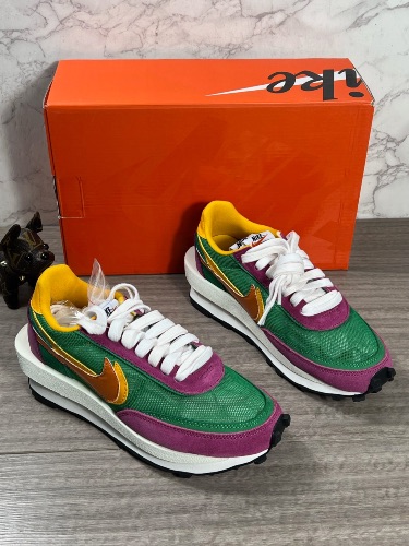 Nike LDWaffle x Sacai Pine Green sneakers