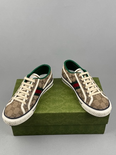 Gucci Tennis 1977 sneakers in beige and ebony Original GG canvas — 4