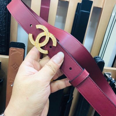 Chanel belt features a distinctive double-C buckle — 6