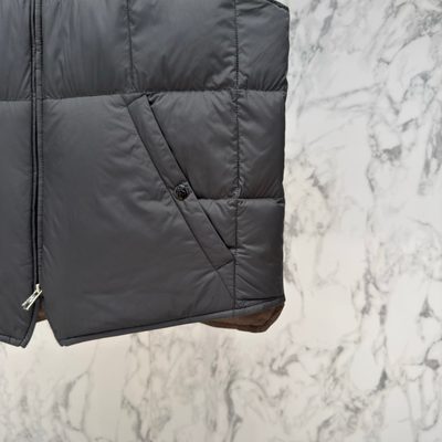 Moncler Elberton Square-Quilted Down Gilet — 6