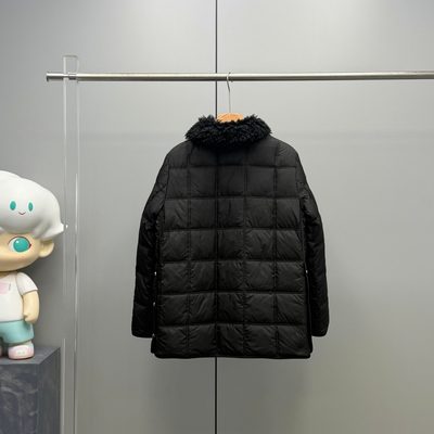 Moncler Cygnes Faux Fur Collar Quilted Puffer Jacket — 9