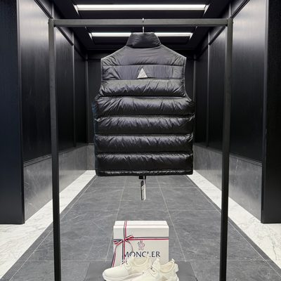 Moncler Grenoble Uychi Packable Down Gilet — 9