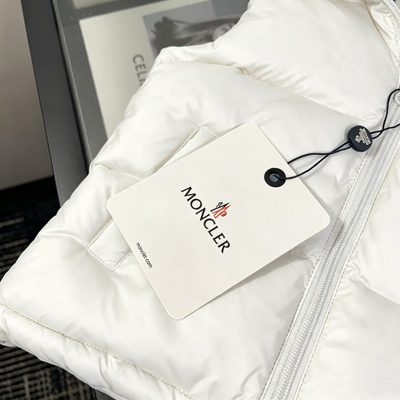 Moncler children's Gilet — 3