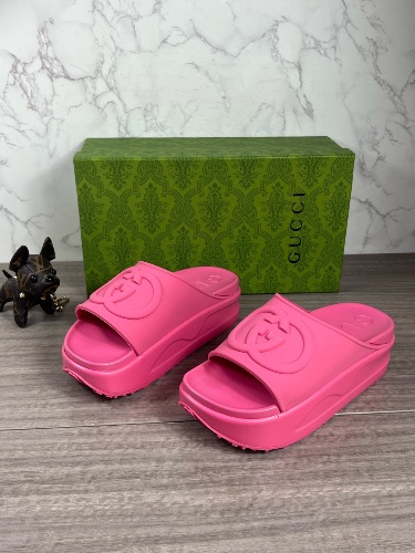 Gucci Interlocking G Rubber Platform Slides in pink — 4
