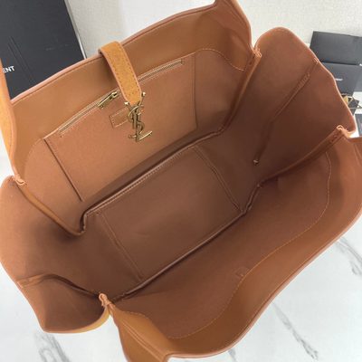Saint Laurent Le 5 à 7 Bea tote bag — 5