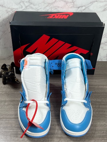 Nike Air Jordan 1 Retro High Off-White "UNC" sneakers — 3