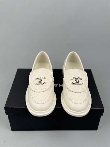 Chanel CC Turn Lock Loafers in white leather — 3