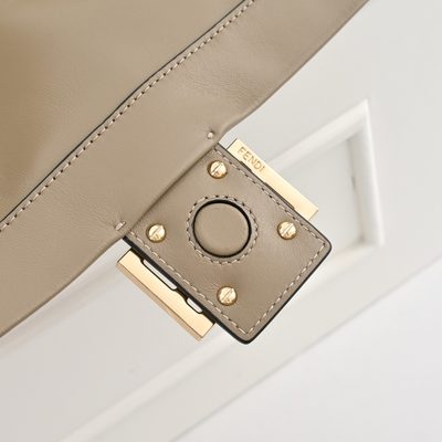 Fendi Mamma Baguette bag (T) — 5