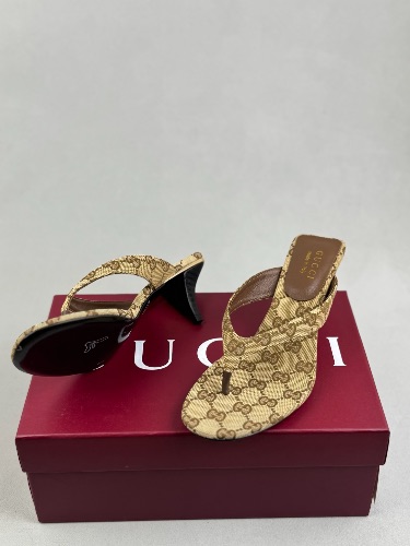 Gucci Vittoria GG canvas thong sandals