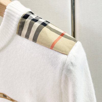 Burberry wool-cashmere crewneck sweater — 4