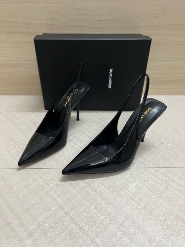 Saint Laurent patent leather slingback pumps — 3