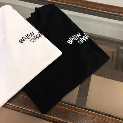 Balenciaga T-Shirt — 4