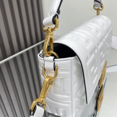 Fendi Baguette bag (T) — 4