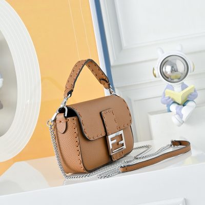 Fendi Baguette bag (T) — 4